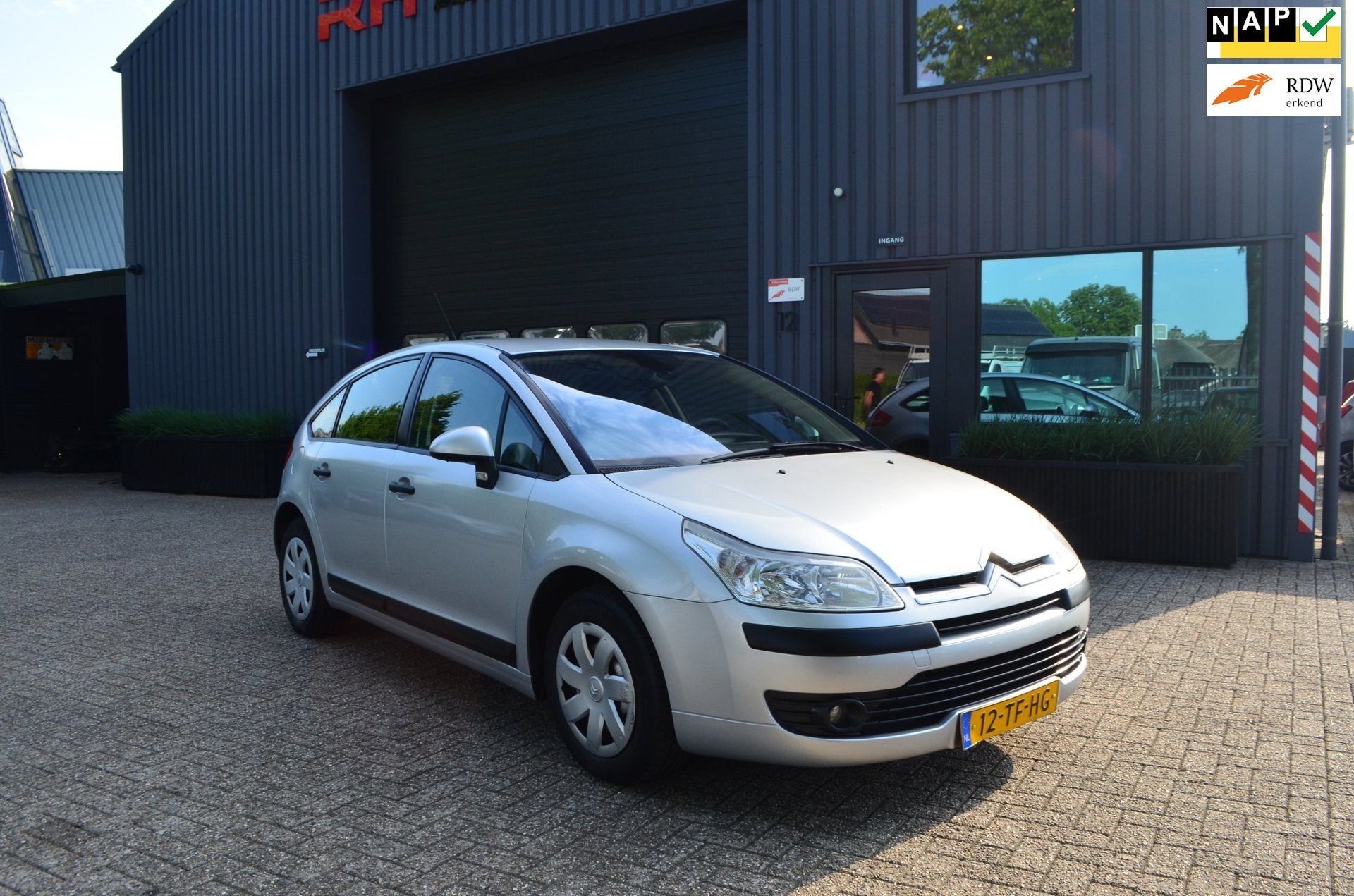 Citroen C4 1.6-16V Ligne Prestige | Automaat | Clima | Trekh, Auto's, Citroën, Gebruikt, 4 cilinders, Bedrijf, Automatische klimaatregeling