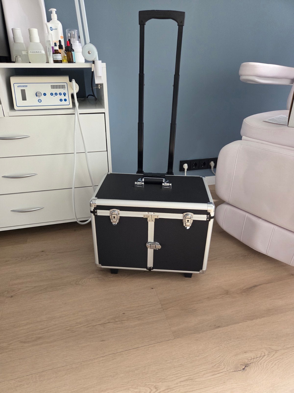 Professionele pedicure koffer op wielen - Zwart, Ophalen, Zwart, Nieuw, Met slot