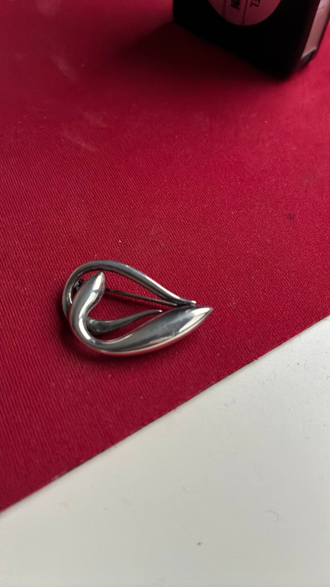 925 sterling zilver broche, Gebruikt, Minder dan 4 cm, Ophalen of Verzenden, Zilver