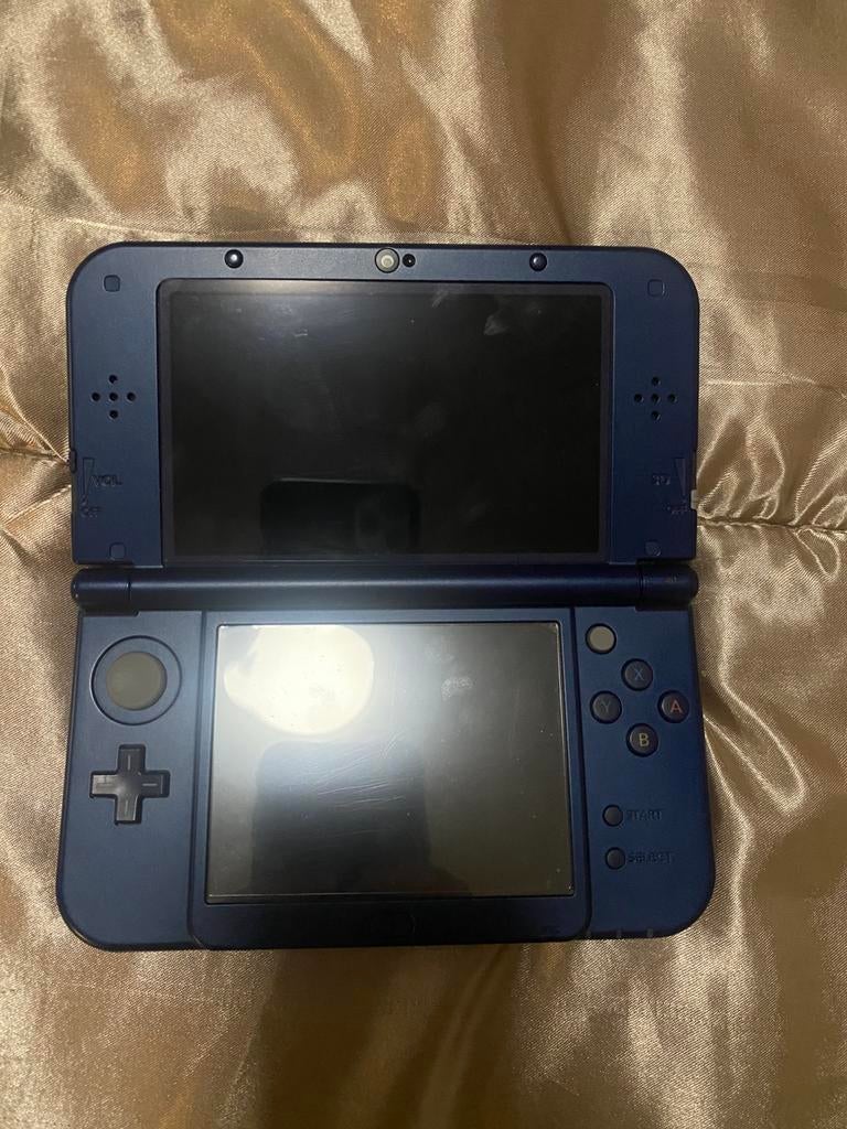 Nintendo new 3ds XL met 37 spellen en oplader, Ophalen of Verzenden, Zo goed als nieuw, 3DS