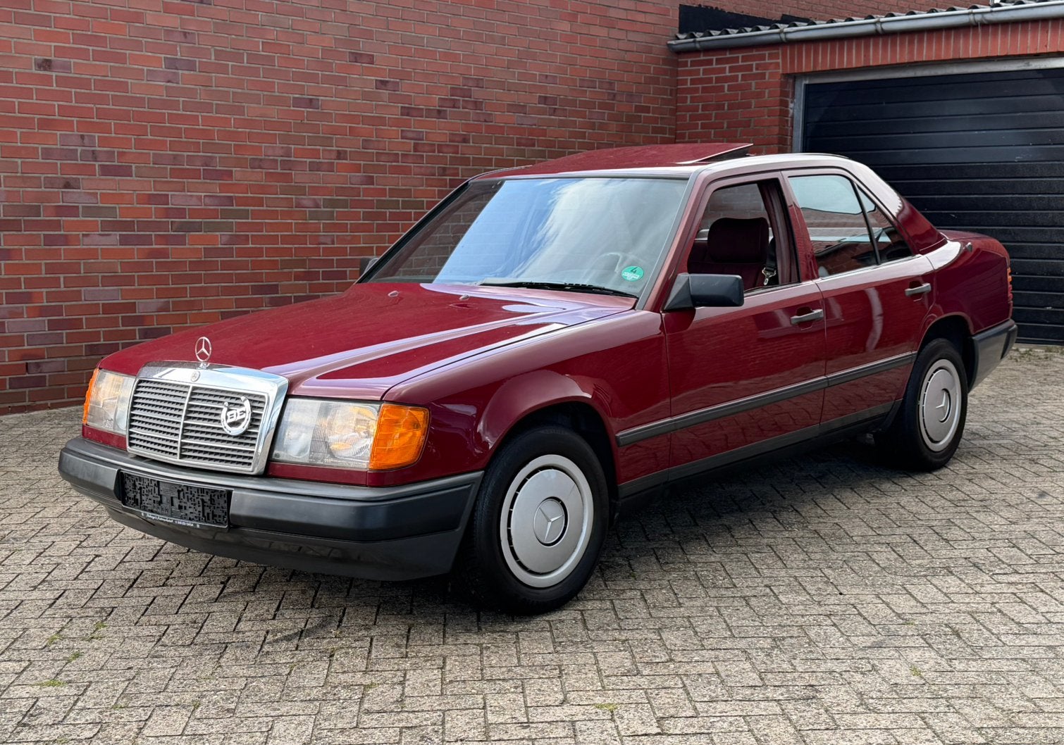 Mercedes-Benz 230E W124 1987, Auto's, Achterwielaandrijving, 2290 cc, 132 pk, Mercedes-Benz