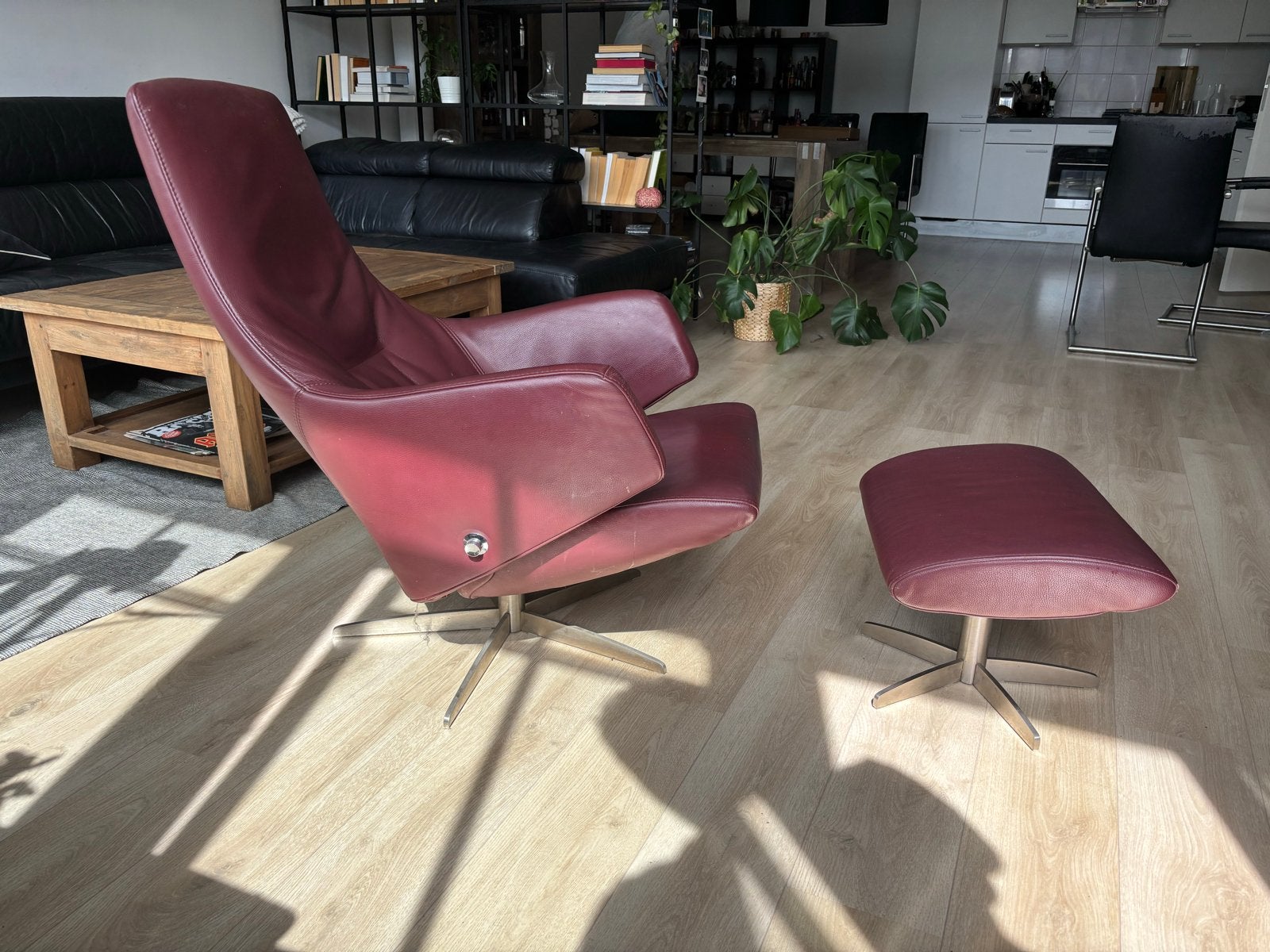 Luxe Leren fauteuil met voetenbank - Bordeauxrood, Huis en Inrichting, Stoelen, Ophalen, Gebruikt, Overige kleuren, Leer