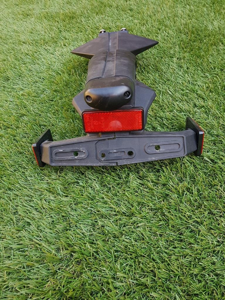 Kentekenplaathouder, bobbins en knipperlichten Z650, Ophalen