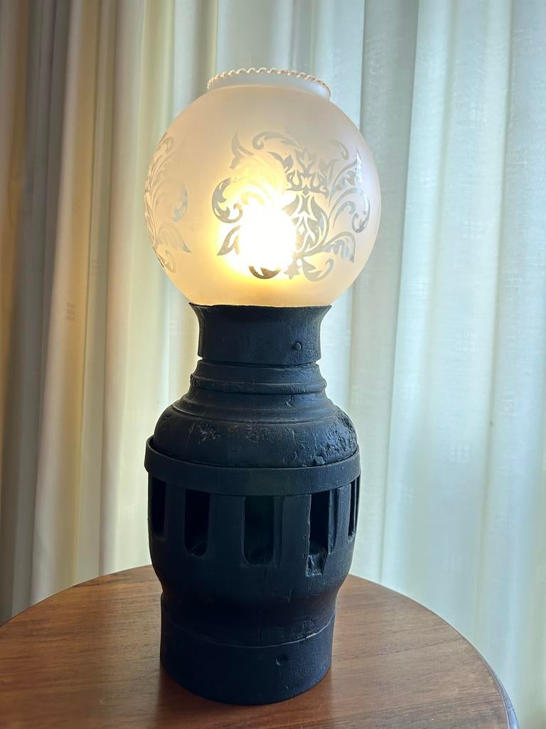 Lamp van een wagenwiel met glazen kap, Ophalen, Gebruikt, Glas, Minder dan 50 cm