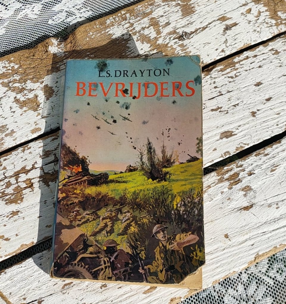 Bevrijders door L.S. Drayton - Parachutes / 1963 oorlog, L.S. Drayton, Ophalen of Verzenden, Luchtmacht, Tweede Wereldoorlog