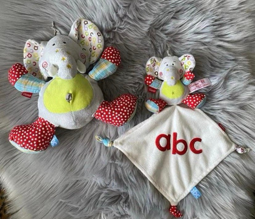 Olifant met bij passend knuffel doekje / Tiamo, Verzenden, Nieuw, Olifant