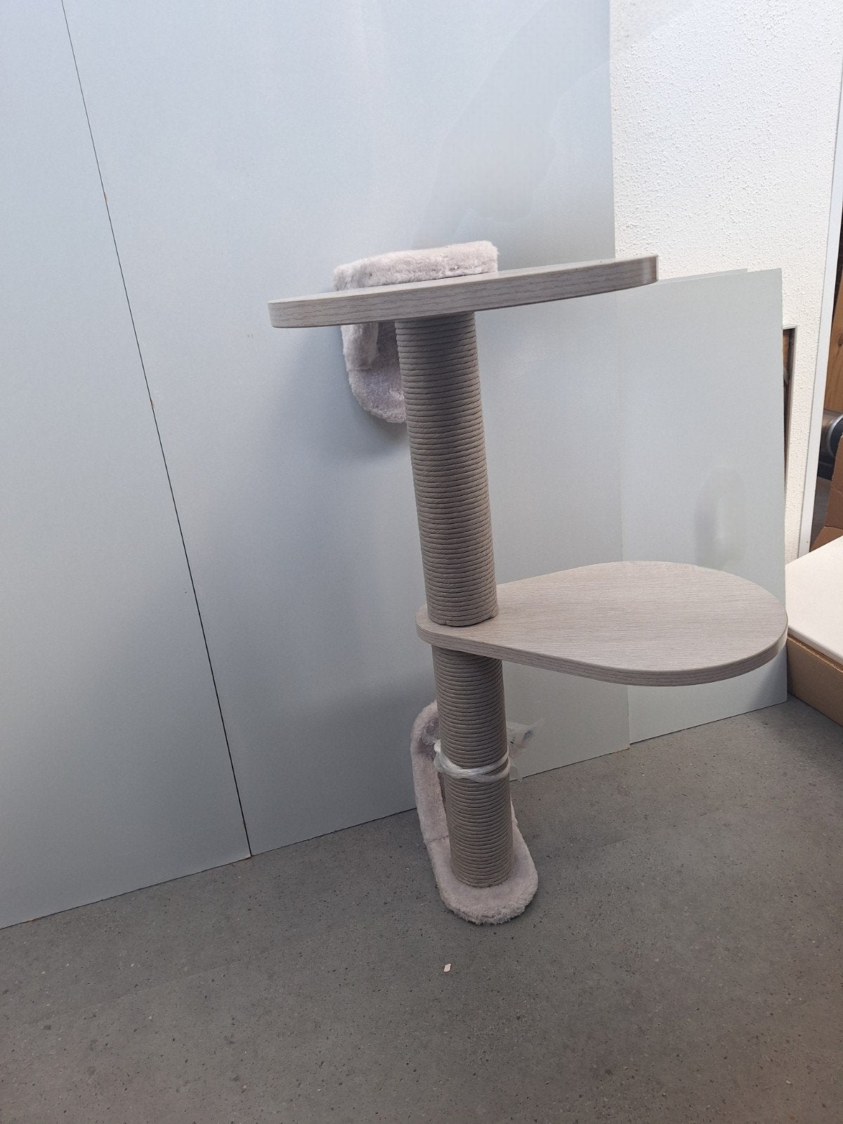 nieuw - Katten krabpaal (wandbevestiging) met plakjes, Dieren en Toebehoren, Katten-accessoires, Ophalen, Nieuw