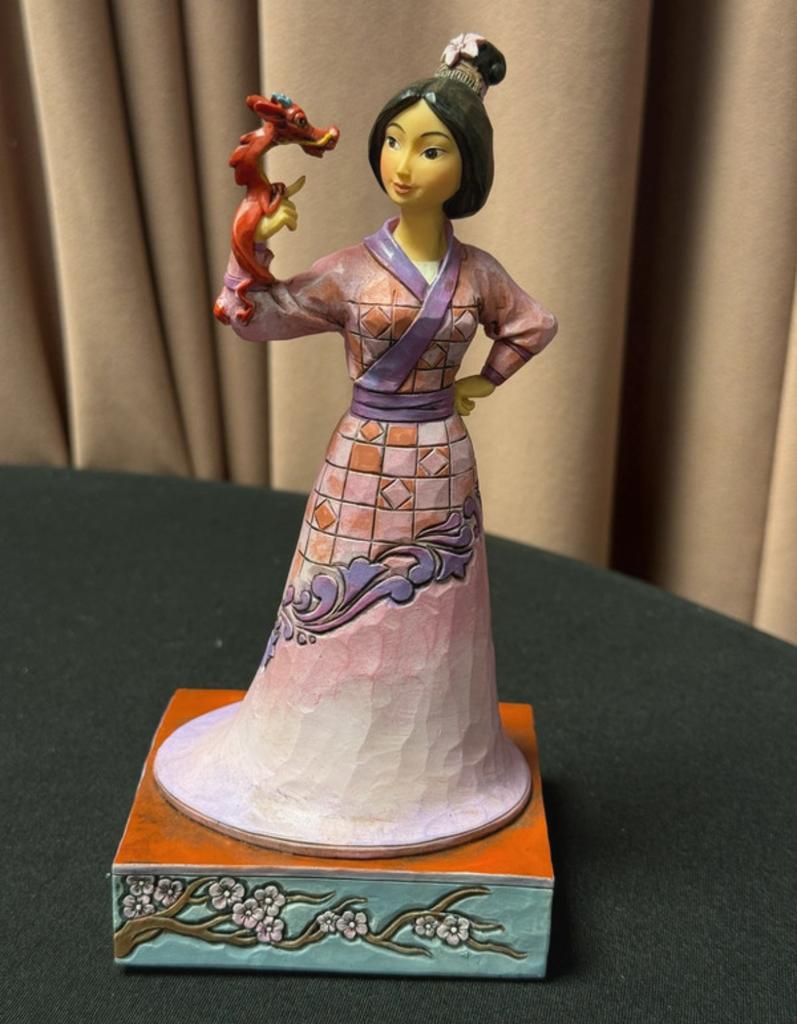 Disney Traditions Mulan ‘Determined and Tough’, Ophalen of Verzenden, Zo goed als nieuw