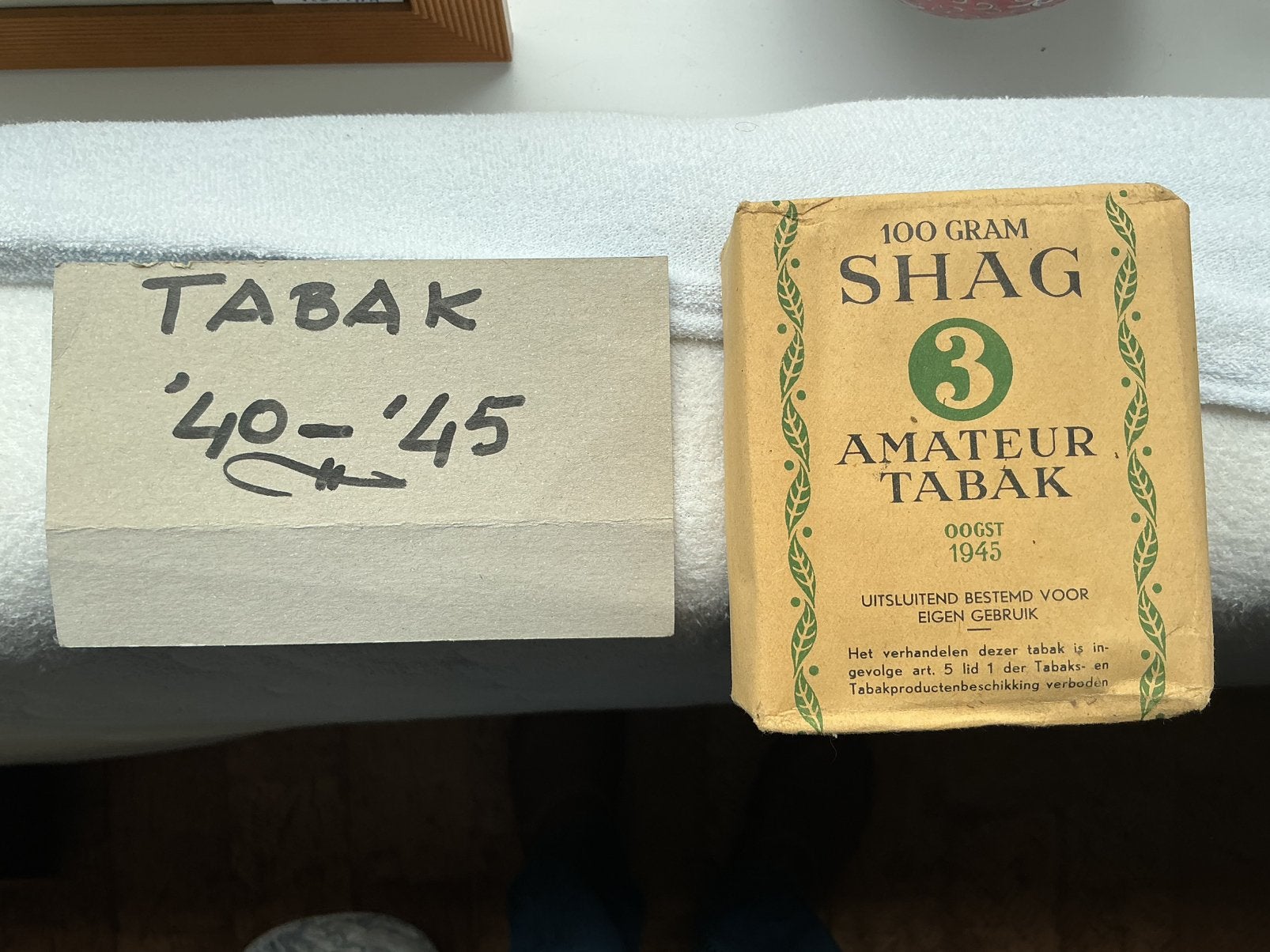 Oorlogstabak 40-45, Ophalen of Verzenden, Zo goed als nieuw