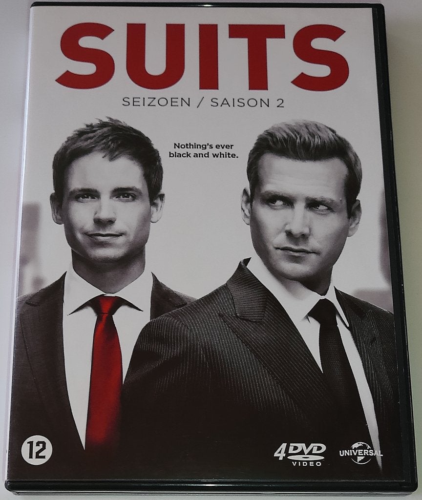 Dvd *** SUITS *** 4-Disc Boxset Seizoen 2, Cd's en Dvd's, Bonusmateriaal, Drama, Ophalen of Verzenden, Zo goed als nieuw