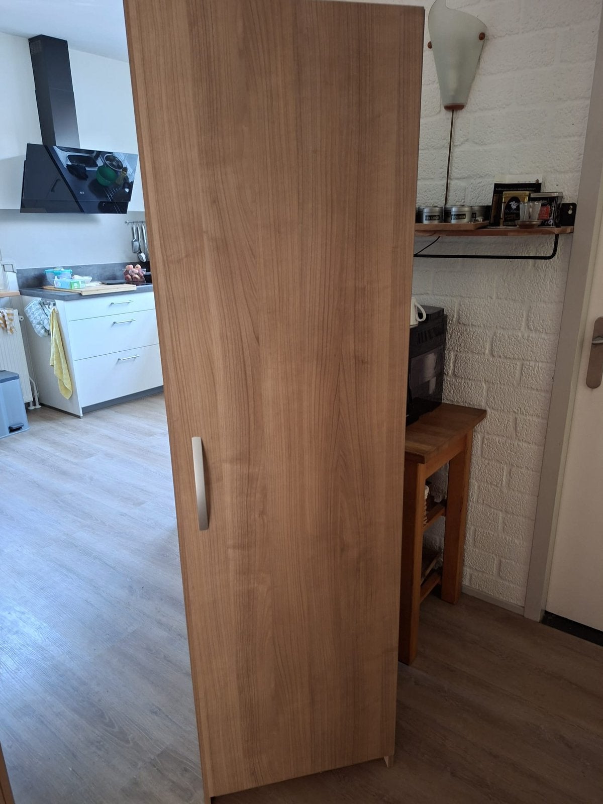 Kast - Notenhoutlook - gratis op te halen, Ophalen, 50 tot 100 cm, 150 tot 200 cm, 25 tot 50 cm
