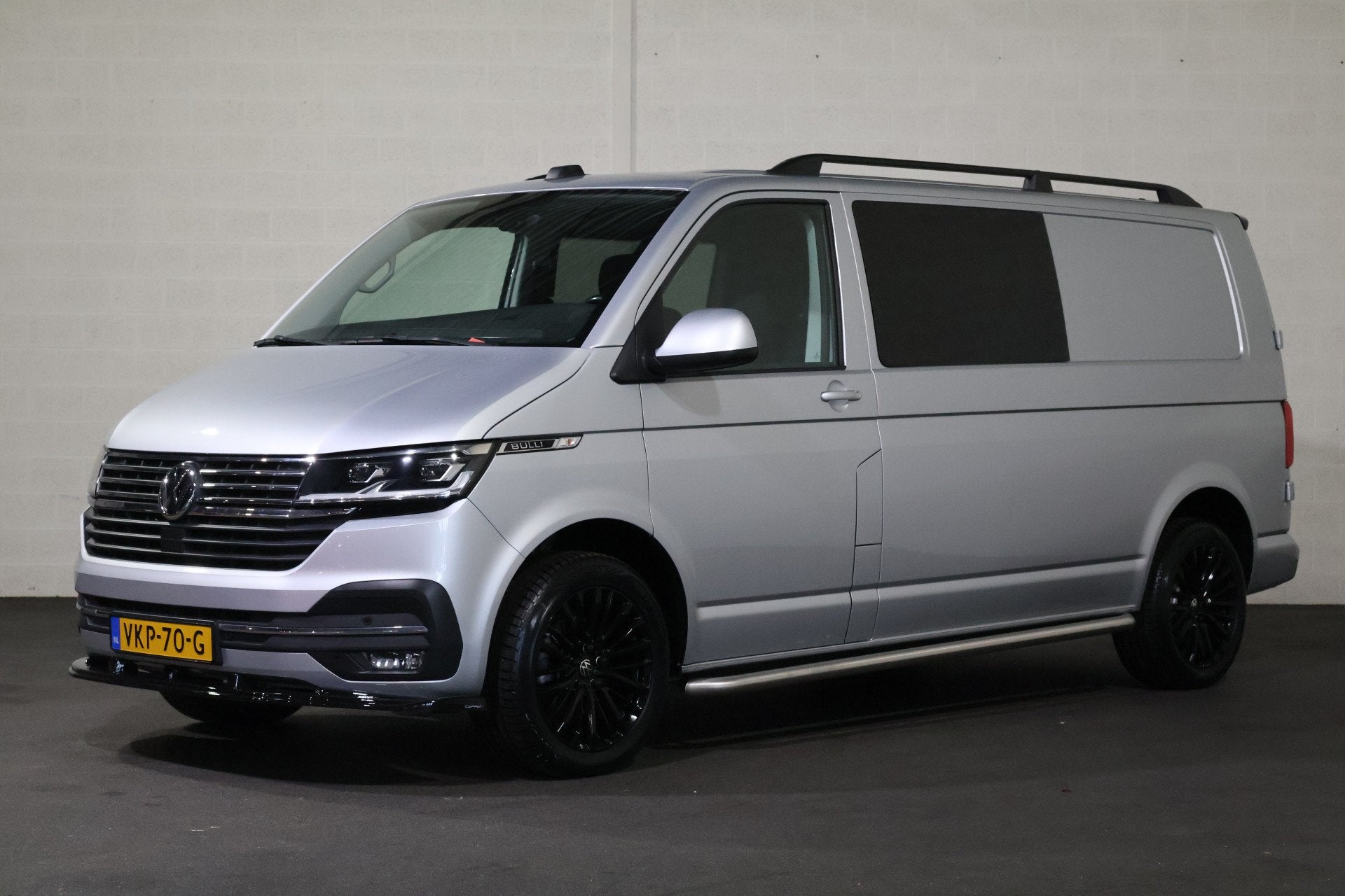 Volkswagen Transporter 2.0 TDI 150pk L2 H1 DC Bulli Automaat, Auto's, Stof, Gebruikt, Euro 6, 4 cilinders