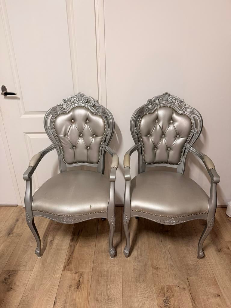 2 barok stoelen zilver, Ophalen