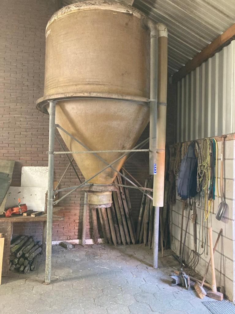 Mooie kleine silo, Ophalen