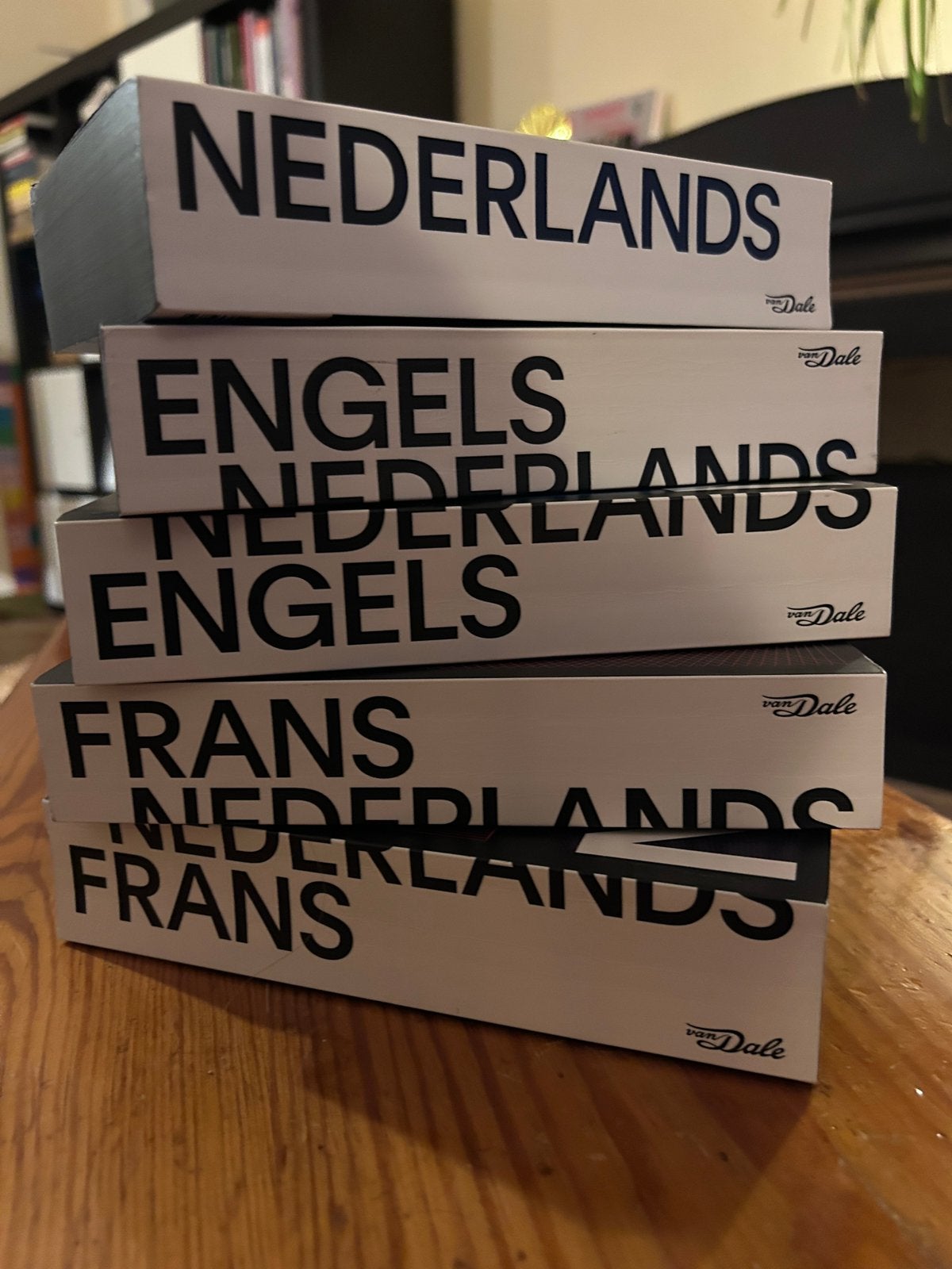 Van Dale Pocketwoordenboeken Nederlands-Engels-Frans, Ophalen of Verzenden, Zo goed als nieuw, Van Dale, Engels