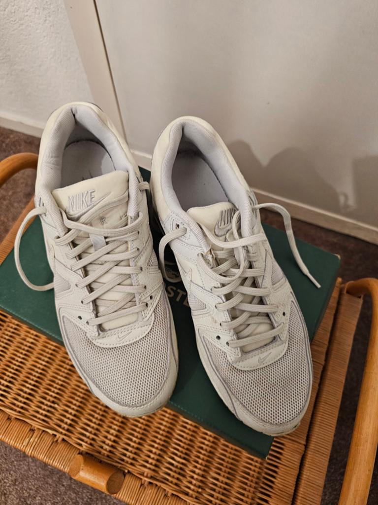 Z.g.a.n nike air max grijs mt 42, Ophalen of Verzenden, Zo goed als nieuw, Overige kleuren