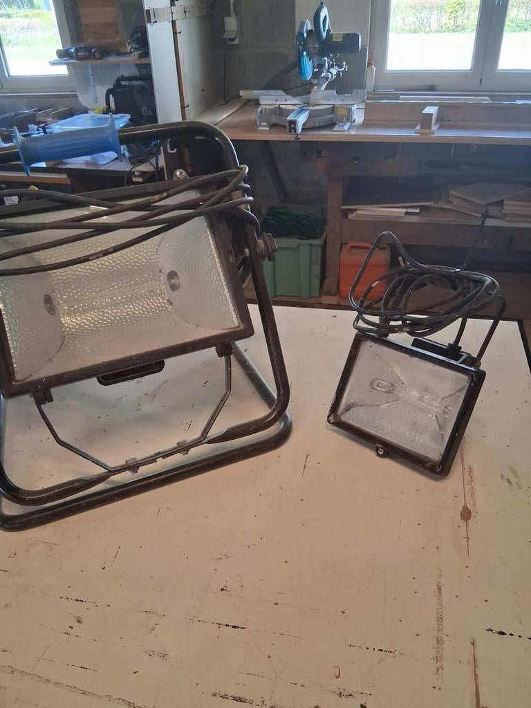 3 Halogeen bouwlampen en 1statief, Ophalen of Verzenden