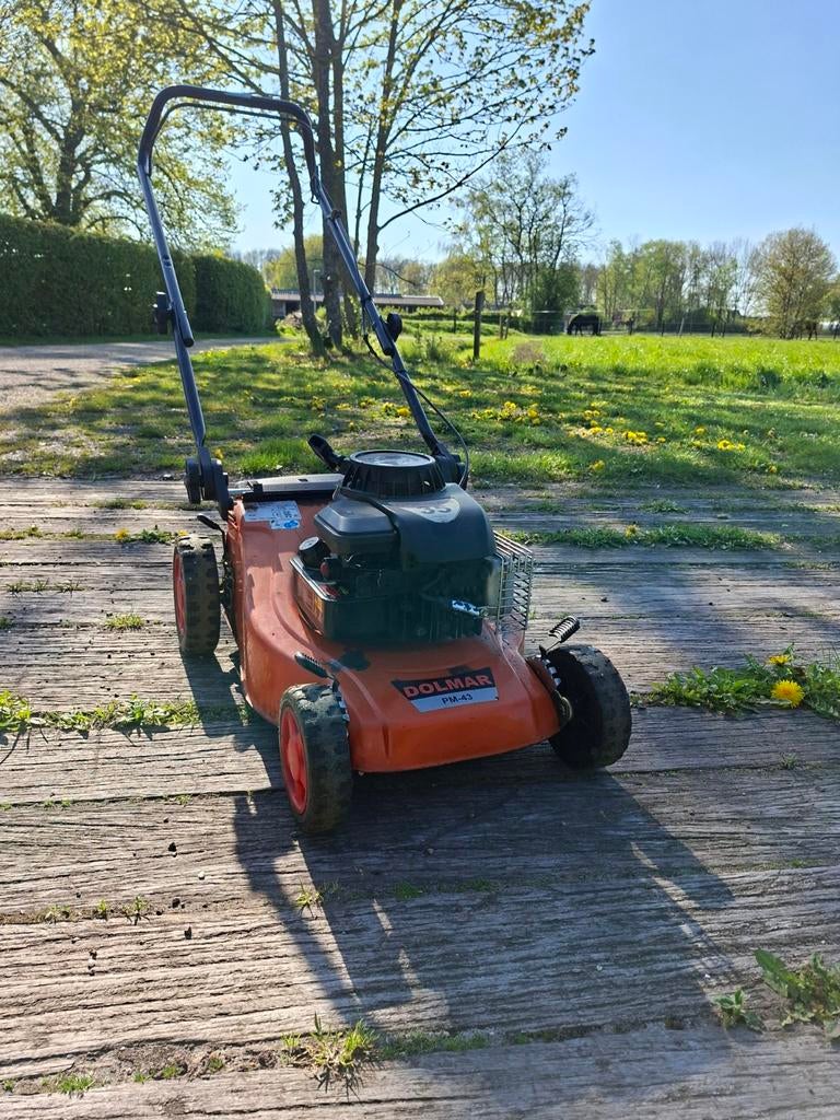 Dolmar 35 grasmaaier - Goed werkend, Tuin en Terras, Ophalen, Cirkelmaaier, Gebruikt, Benzine-grasmaaier