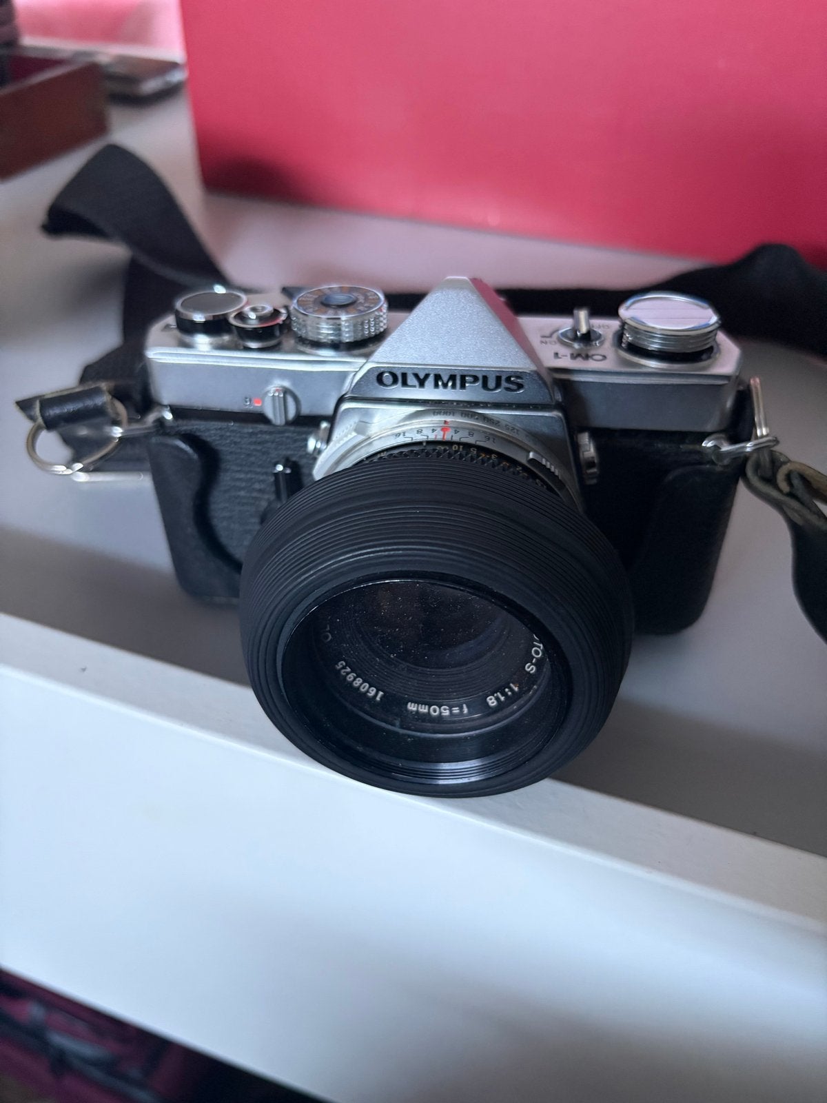 Olympus OM-1 spiegelreflexcamera met 50mm f/1.8 lens, Ophalen, Gebruikt, Spiegelreflex, Olympus
