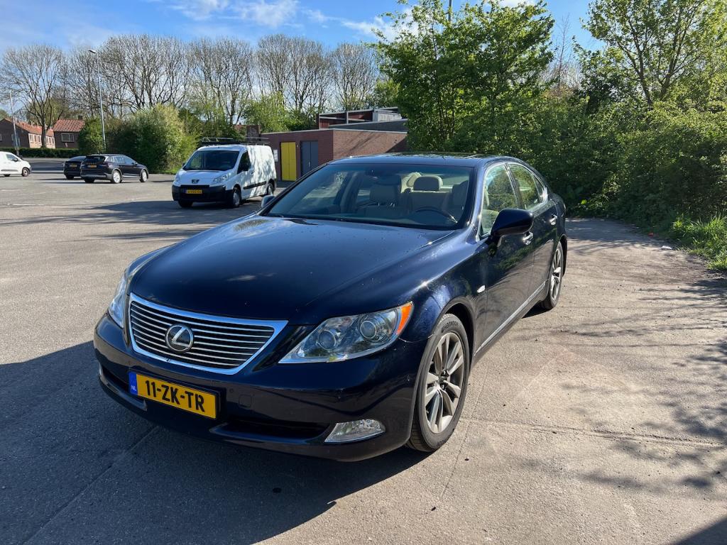 Lexus LS(-H) 4.6 AUT 2008 Blauw, Automaat, Achterwielaandrijving, 2000 kg, Blauw