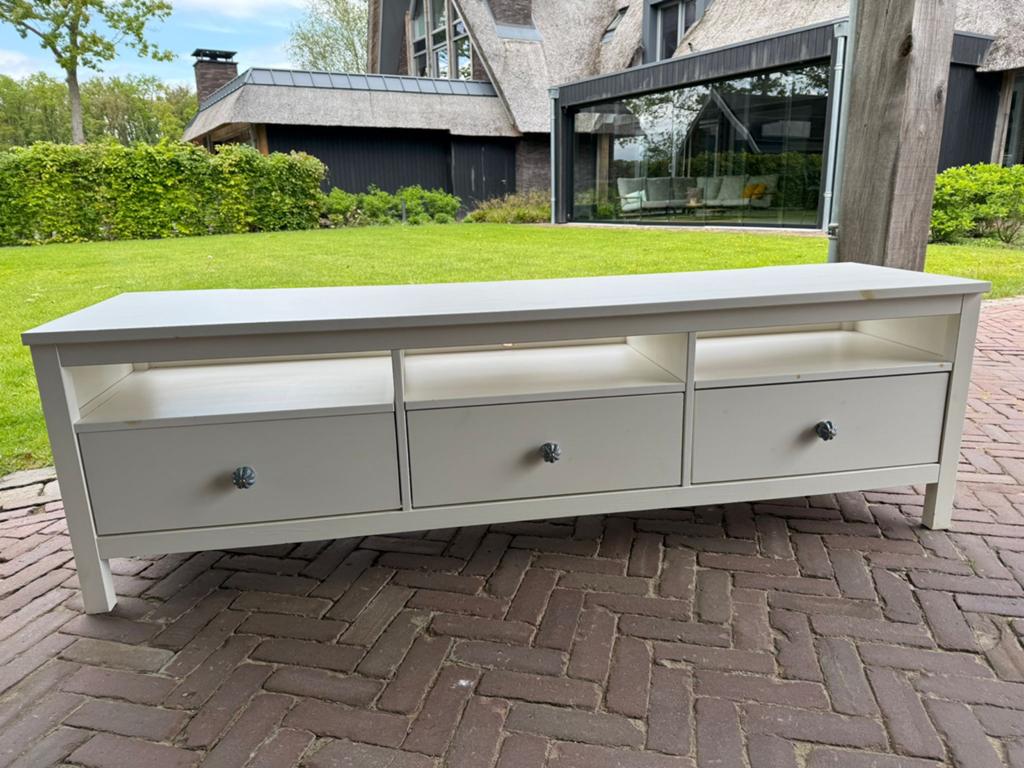 Mooie TV kast met drie laden - 182x48x56 cm, Ophalen, 150 tot 200 cm, Zo goed als nieuw, Minder dan 100 cm