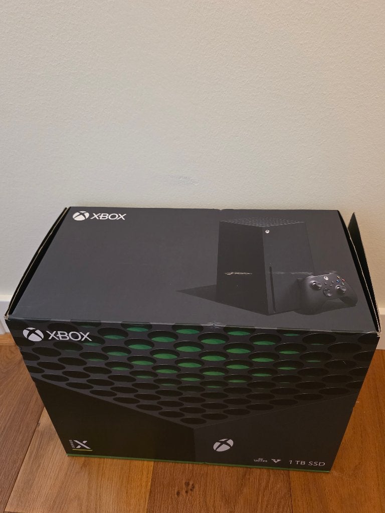 Foto 3 van XBOX SERIES X met extra controller! Zo goed als nieuw!