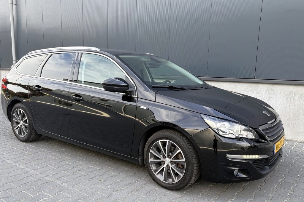 Peugeot 308 1.2 E-thp 130PK SW AUT 2015 Zwart, Stof, Zwart, 1199 cc, 635 kg