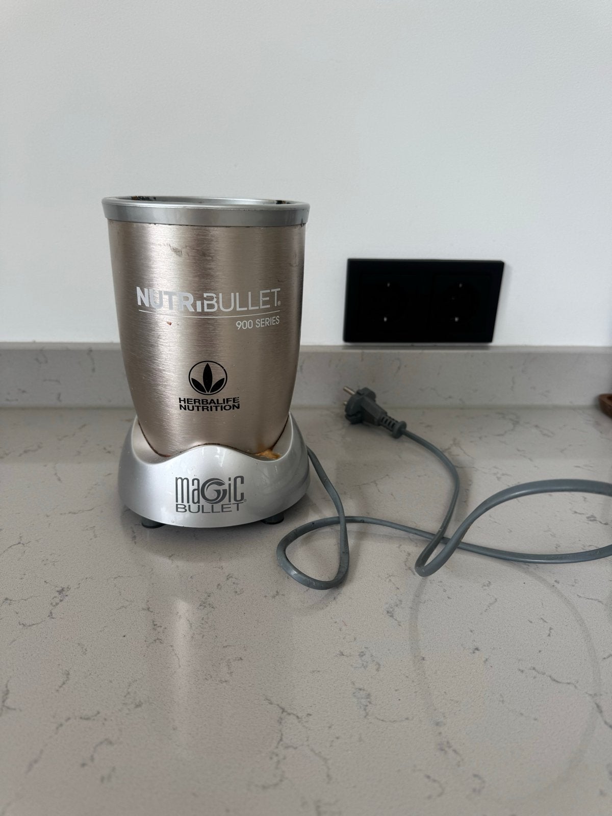 Nutribullet Magic Bullet 900 Series - Herbalife Edition, Ophalen of Verzenden, Gebruikt, Blender