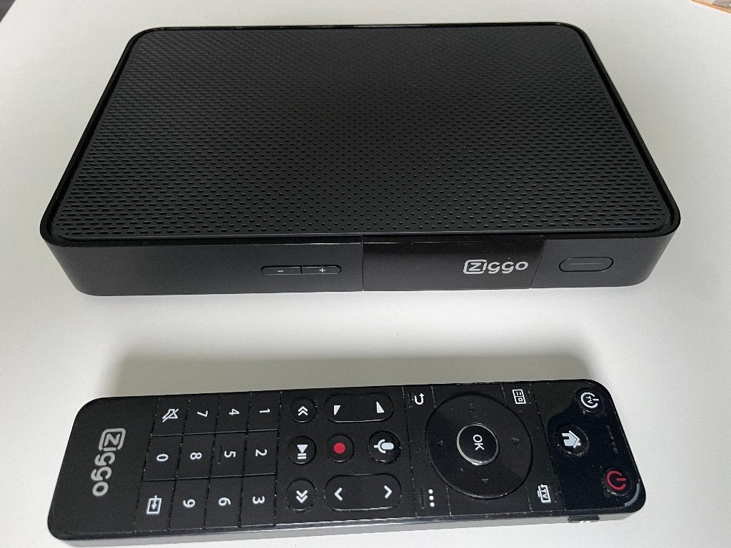 Ziggo mediabox Next, Ophalen of Verzenden, Zo goed als nieuw, Decoder