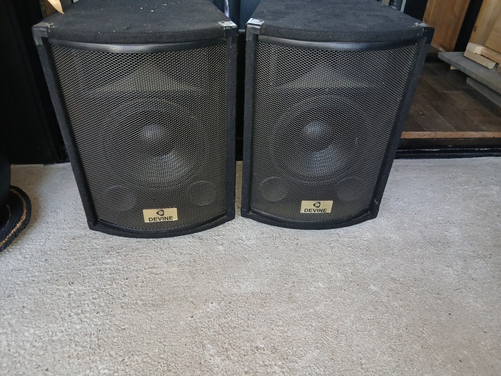 devine luidsprekers.  over de 100 watt per stuk, Ophalen, Gebruikt, Minder dan 500 watt, Overige typen
