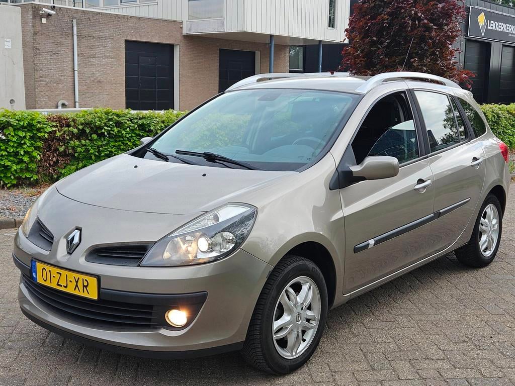 Renault Clio Estate 1.6-16V Dynamique Nieuwe apk, Auto's, Voorwielaandrijving, 4 cilinders, Startonderbreker, Origineel Nederlands