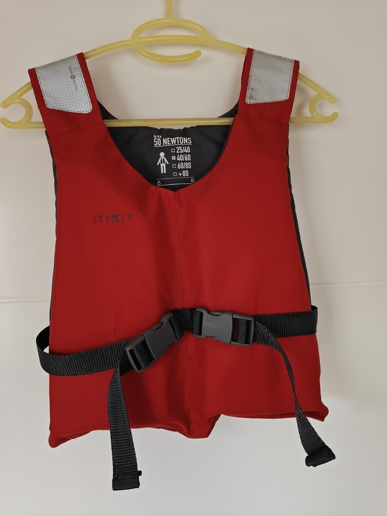 Decathlon zwemvest 40-60 kilo, Ophalen of Verzenden, Zo goed als nieuw, Kind, Reddingsvest of Zwemvest