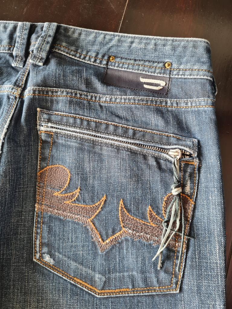 NIEUWE CLASSIC DIESEL YARIK STRAIGHT FIT JEANS SIZE 32/32!!!, Kleding | Heren, Spijkerbroeken en Jeans, Diesel, Blauw, Nieuw, W32 (confectie 46) of kleiner