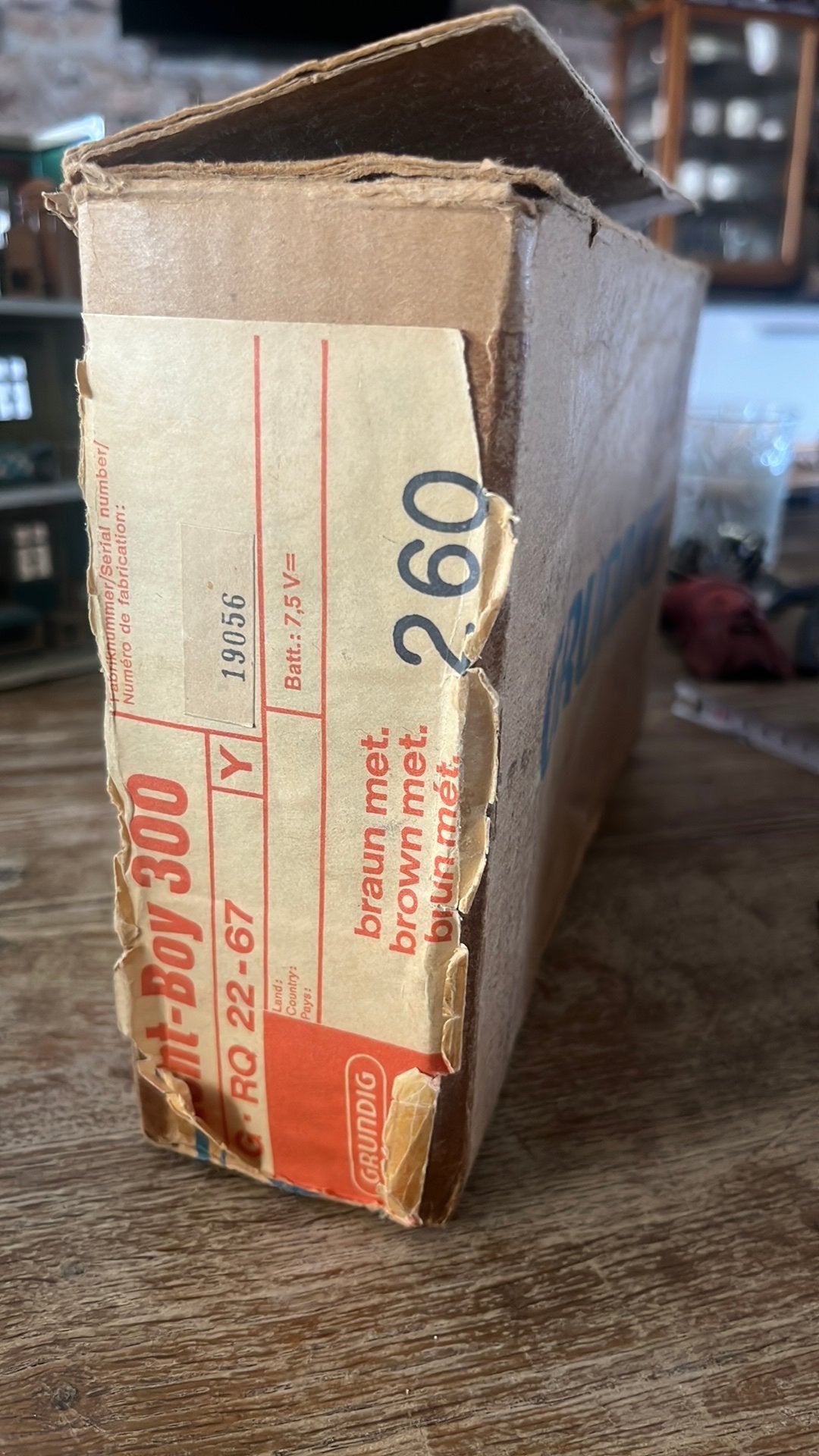 Vintage wereldontvanger “Grundig Yacht Boy 300”nieuw in doos, Ophalen of Verzenden