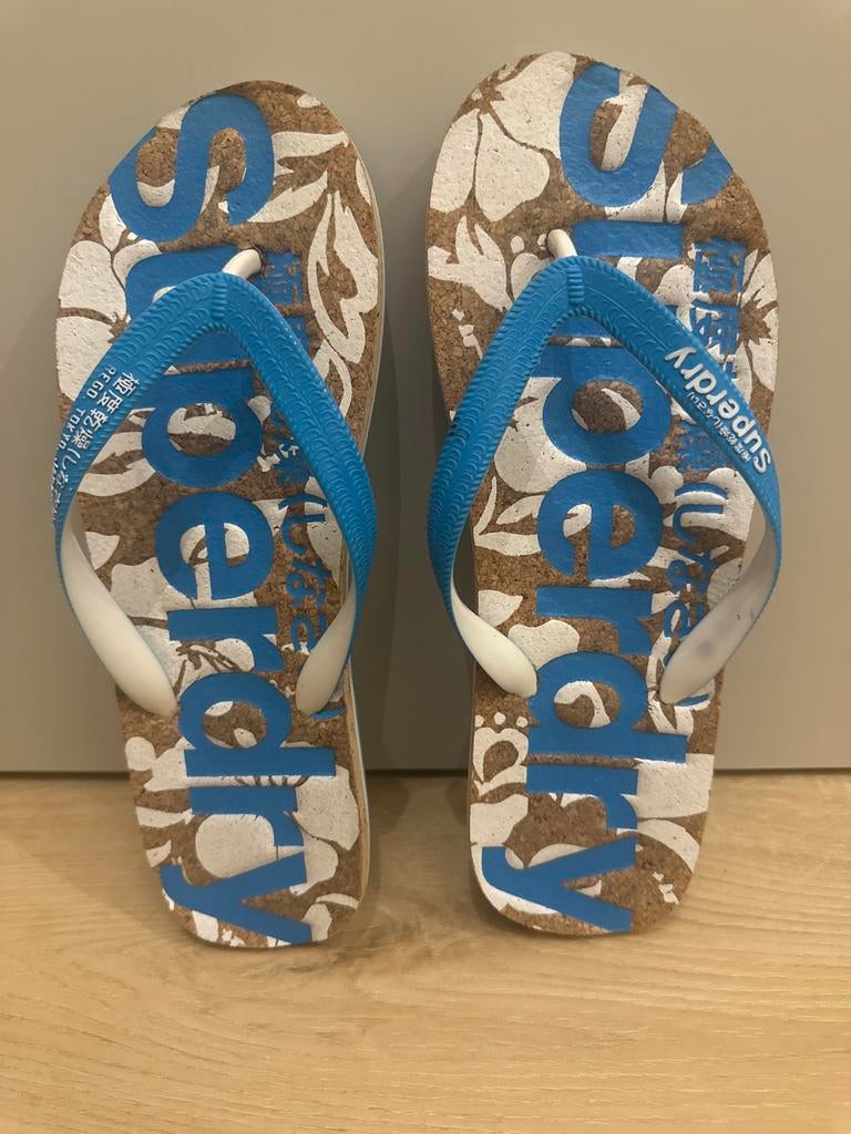 Superdry slippers met bloemenprint - Maat 42, Ophalen of Verzenden, Gedragen, Blauw, Slippers