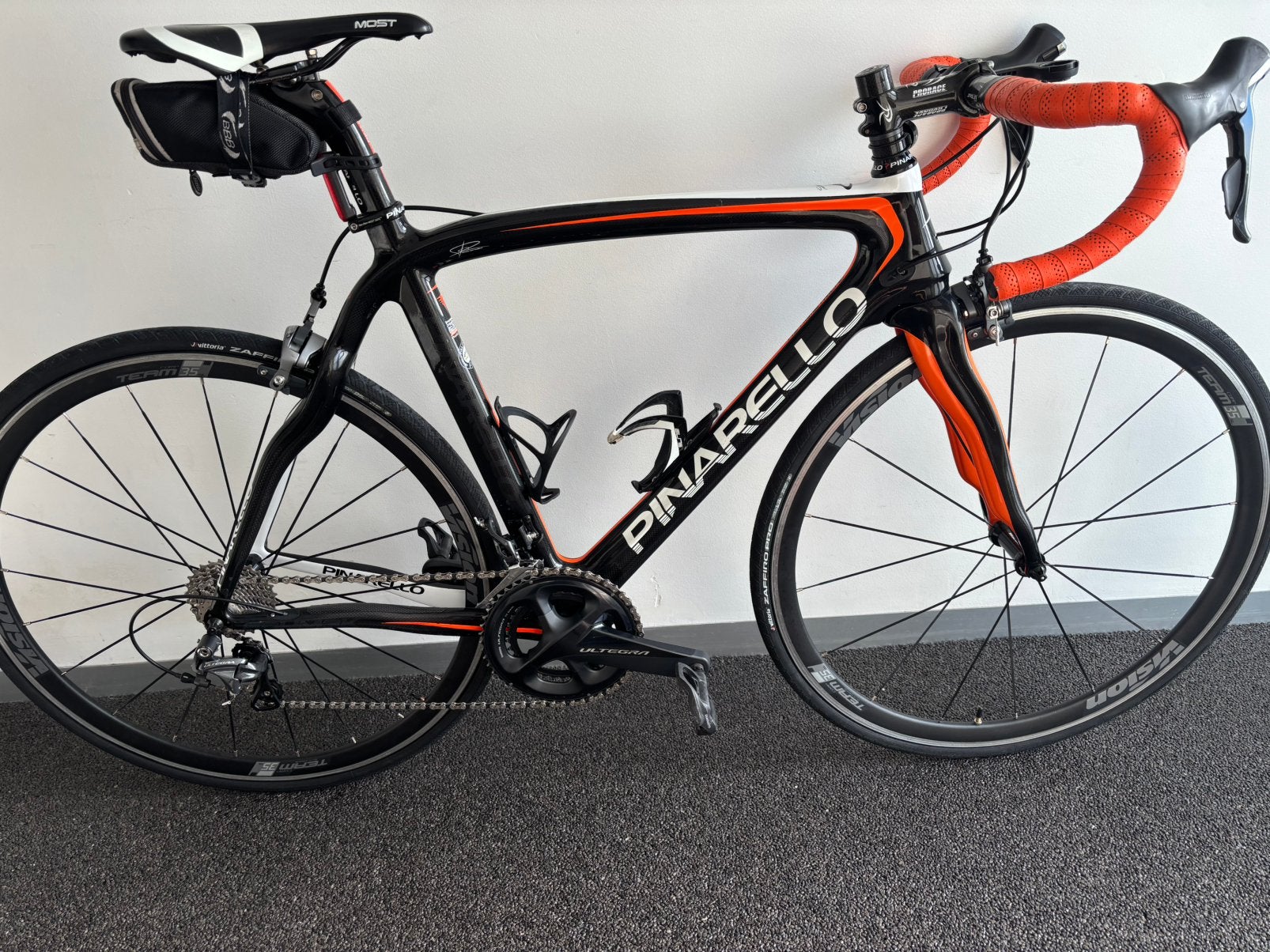 Prachtige carbon racefiets Pinarello Prince maat 55, Fietsen en Brommers, Overige merken, Carbon, Ophalen of Verzenden, Zo goed als nieuw