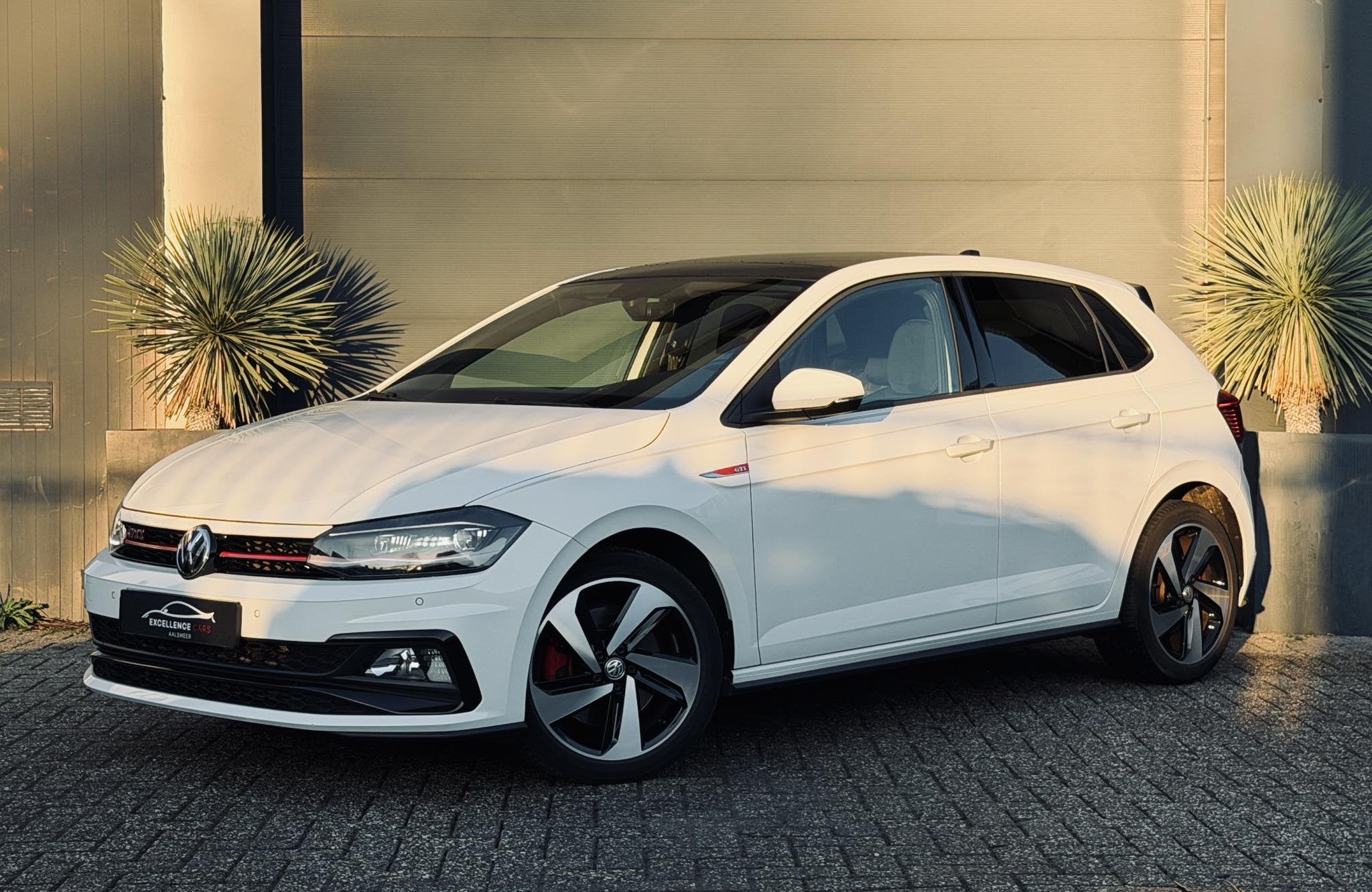 Volkswagen Polo 2.0 TSI GTI Virtual Pano Led Automaat, Stof, Gebruikt, Euro 6, 4 cilinders
