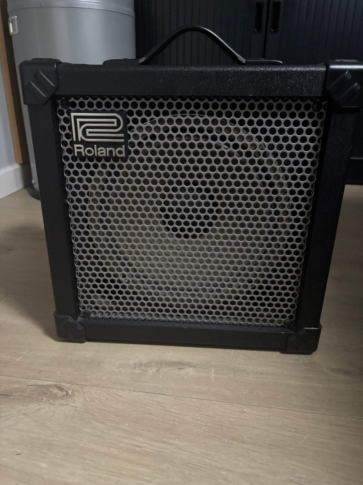 Roland Cube 30 versterker, Muziek en Instrumenten, Ophalen, Zo goed als nieuw, Minder dan 50 watt