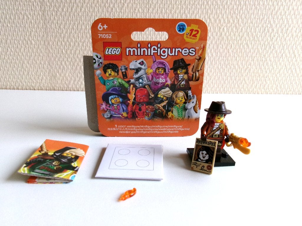 Lego 71052 Minifiguur NR. 4 Monster Jager Serie 29, Lego, Compleet, Ophalen of Verzenden, Zo goed als nieuw