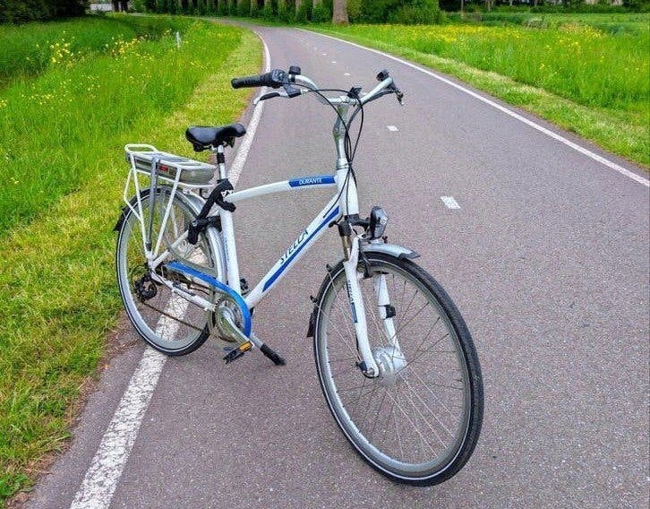 Elektrische fiets Stella + 2 accu's, Versnellingen, Zo goed als nieuw, 53 tot 57 cm, Ophalen