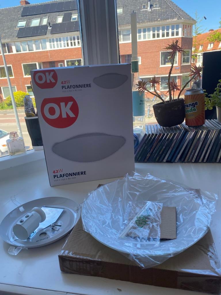 OK Plafonnière 42W - Nieuw in doos, Ophalen of Verzenden, Zo goed als nieuw, Metaal of Aluminium