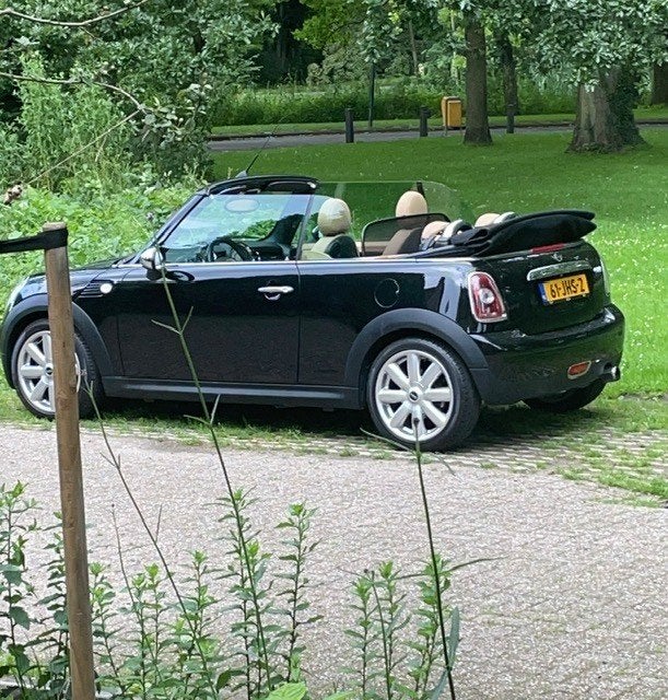 Mini 1.6 Cooper Cabrio 2009 Zwart, Auto's, Mini, Particulier, Cooper, Airbags, Airconditioning, Alarm, Cruise Control, Elektrische ramen
