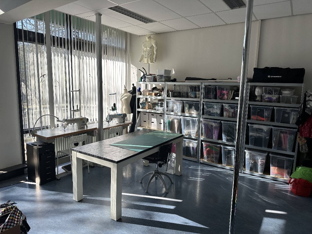 Complete Fashion & Leather Atelier – Machines + Materials, Ophalen, Zo goed als nieuw, Overige typen