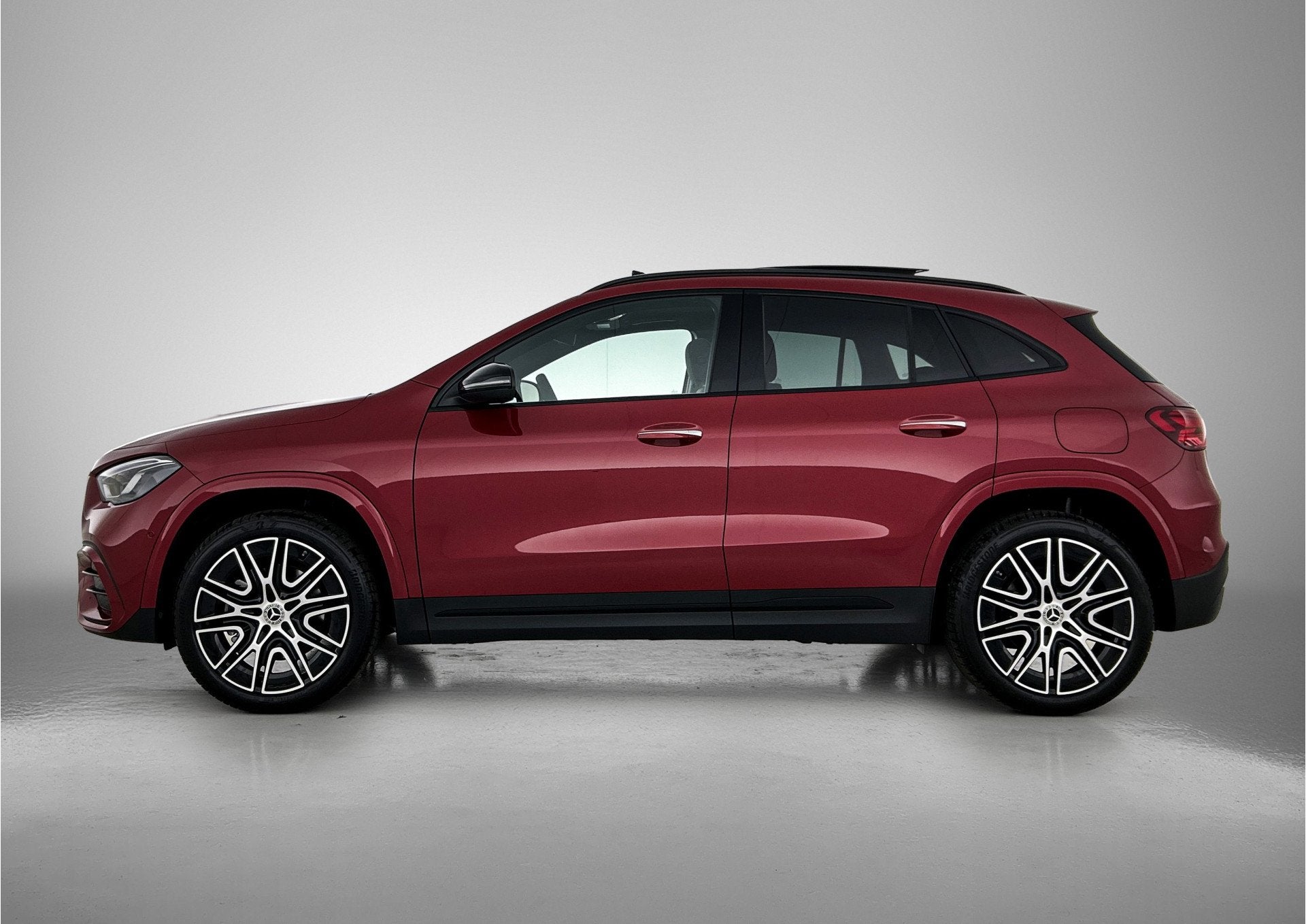 Mercedes-Benz GLA 250 e 140 Year Edition | Plus Pakket | Nig, Auto's, Zwart, 4 cilinders, 15 kWh, Bedrijf