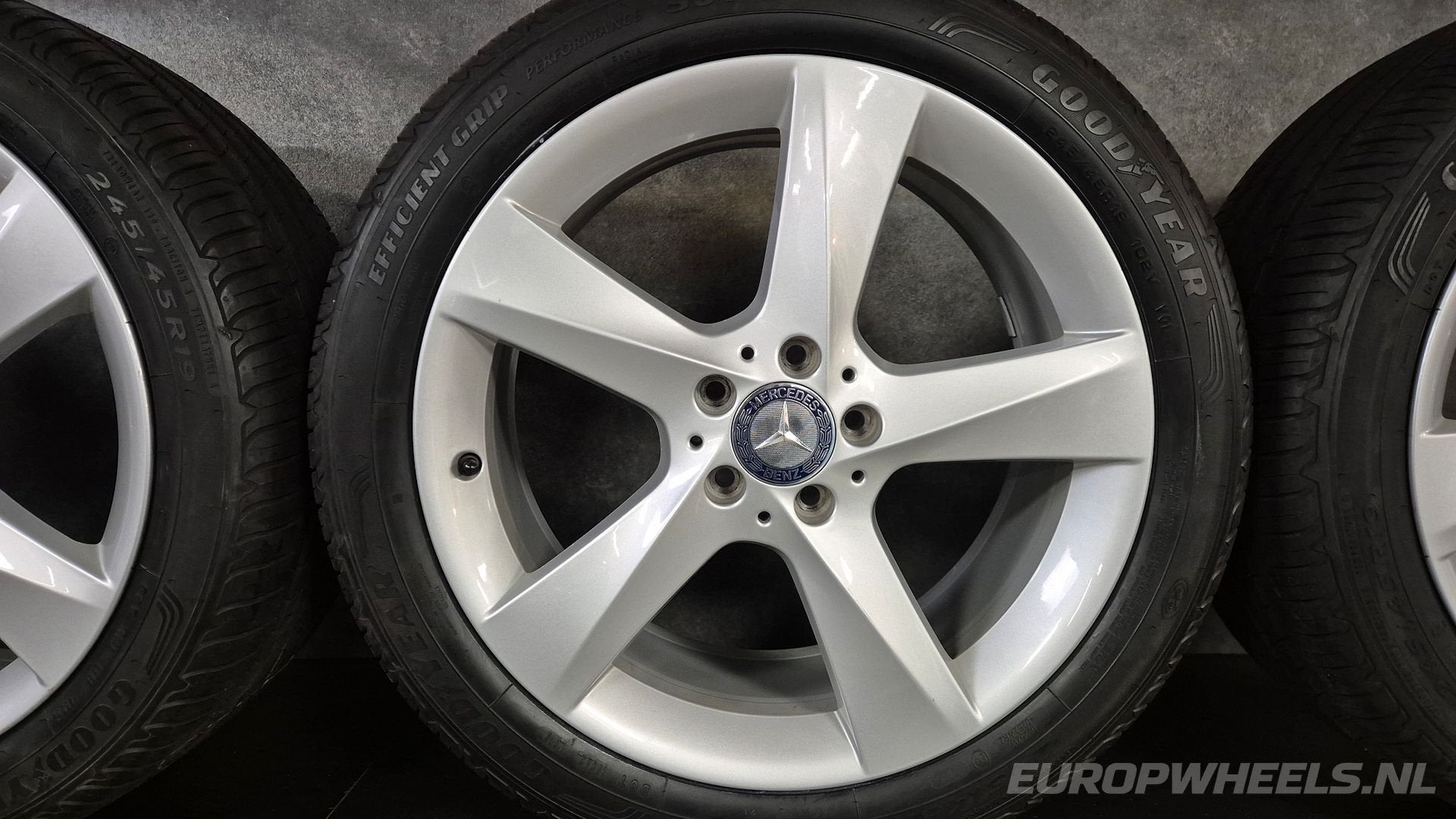 19 inch Mercedes velgen Vito Viano W447 zomerbanden W639, Auto-onderdelen, Banden en Velgen, 19 inch, -, -, Banden en Velgen