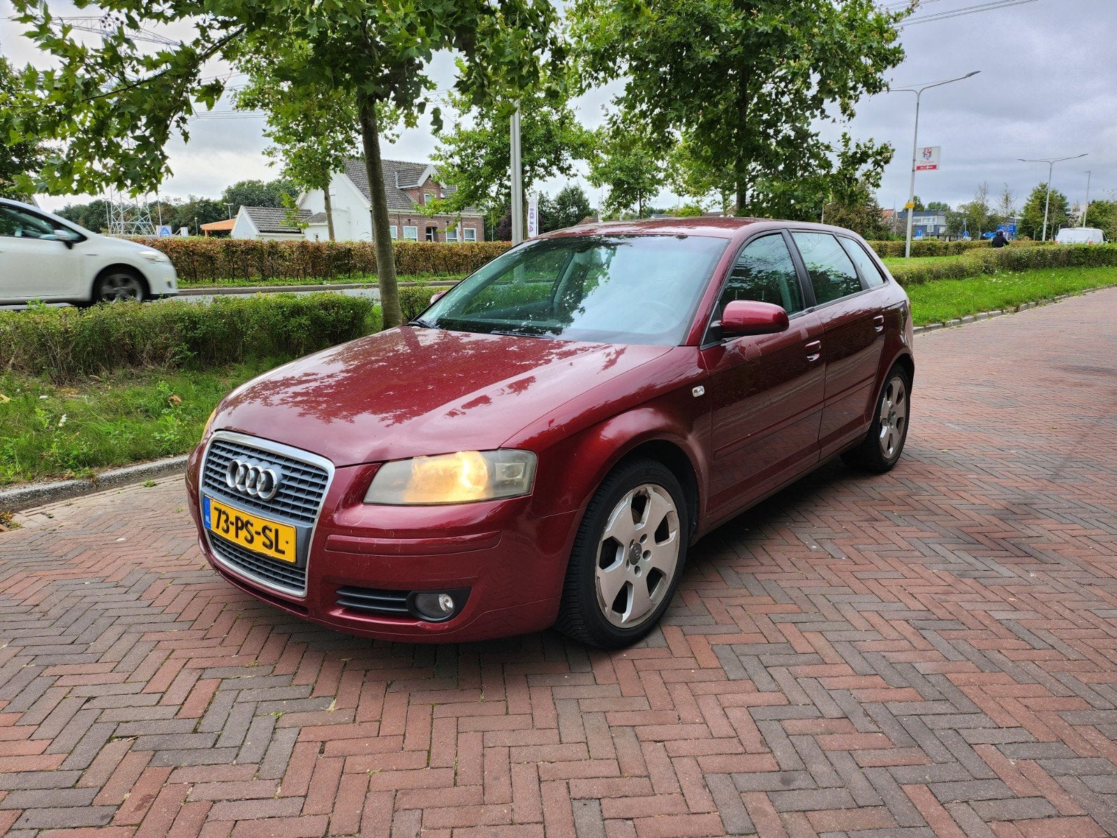 Audi A3 2.0 Sportback 110KW FSI AUT 2004 Rood, Auto's, Stof, Beige, 4 cilinders, 1984 cc