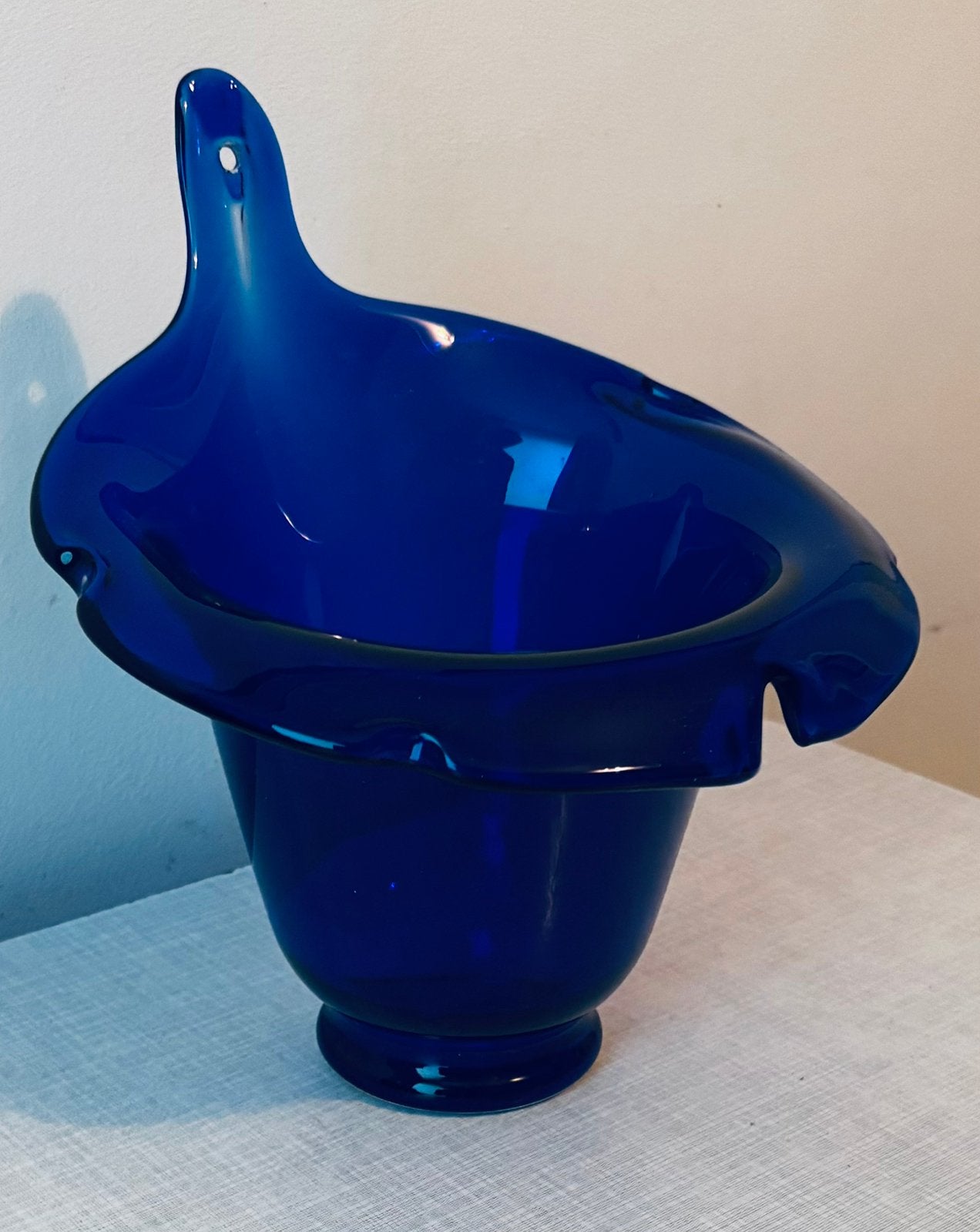 Wandbloempot hangende plantenpot glas kobaltblauw, Overige kleuren, Aardewerk of Porselein, Ophalen of Verzenden, Zo goed als nieuw