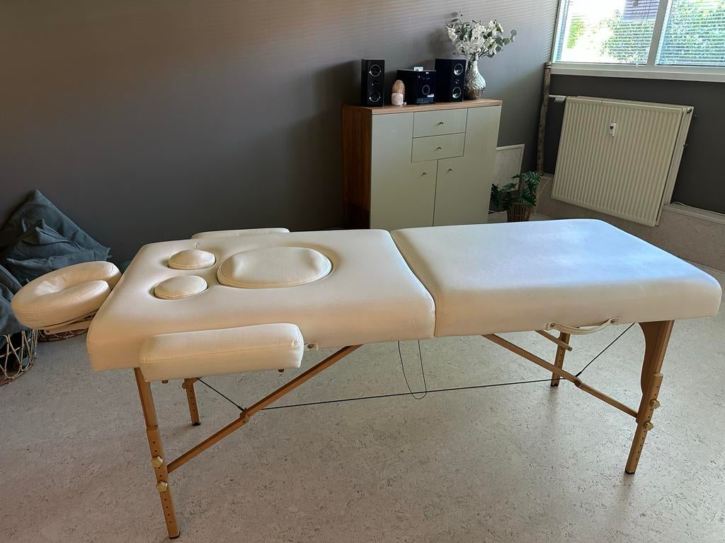 Massagetafel met uitsparingen voor zwangerschapsmassage, Ophalen, Gebruikt, Massagetafel