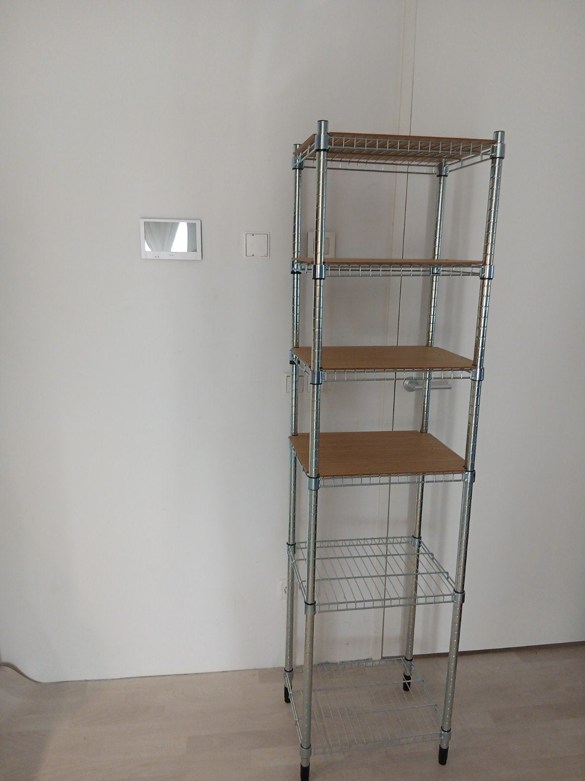 Metalen rek met houten planken - 5 niveaus, Huis en Inrichting, Ophalen, Gebruikt