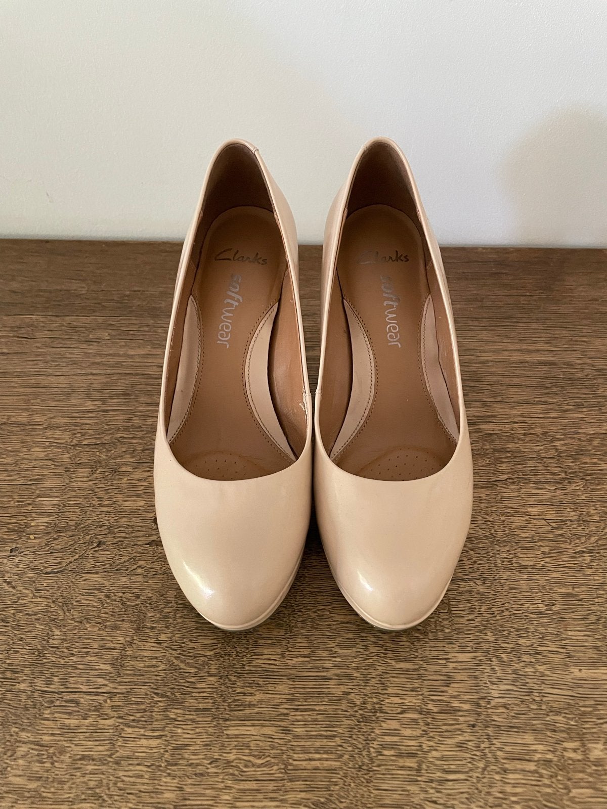 Clarks Softwear Pumps - Nude Lakleer Maat 5, Ophalen of Verzenden, Zo goed als nieuw, Beige, Pumps